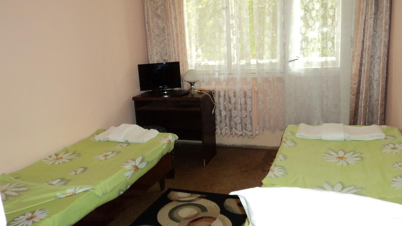 Hotel Stroitel Hisarya Esterno foto