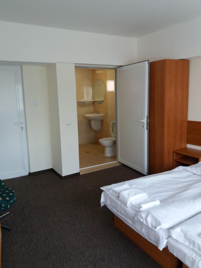 Hotel Stroitel Hisarya Esterno foto